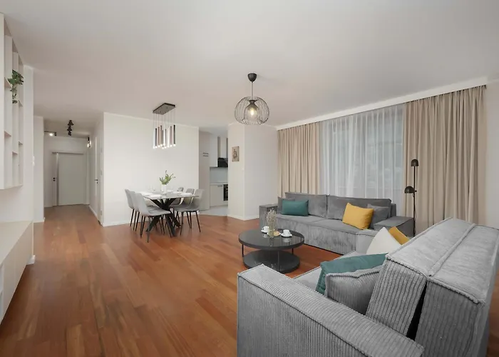 Lejlighed Family With 3 Bedrooms And A Parking Space By Renters