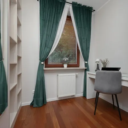 Lejlighed Family With 3 Bedrooms And A Parking Space By Renters